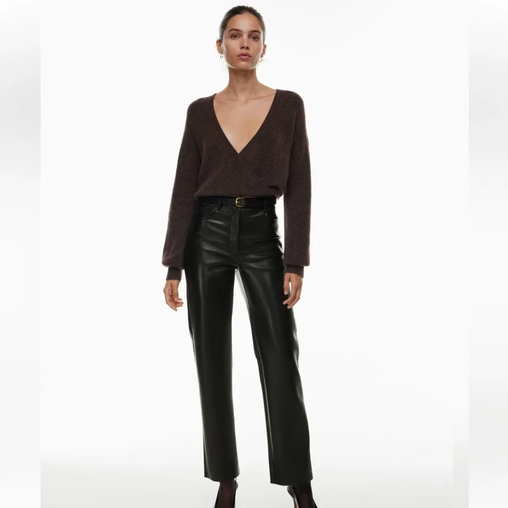 Aritzia Wilfred The Melina vegan leather black 6 high waisted straight leg pants